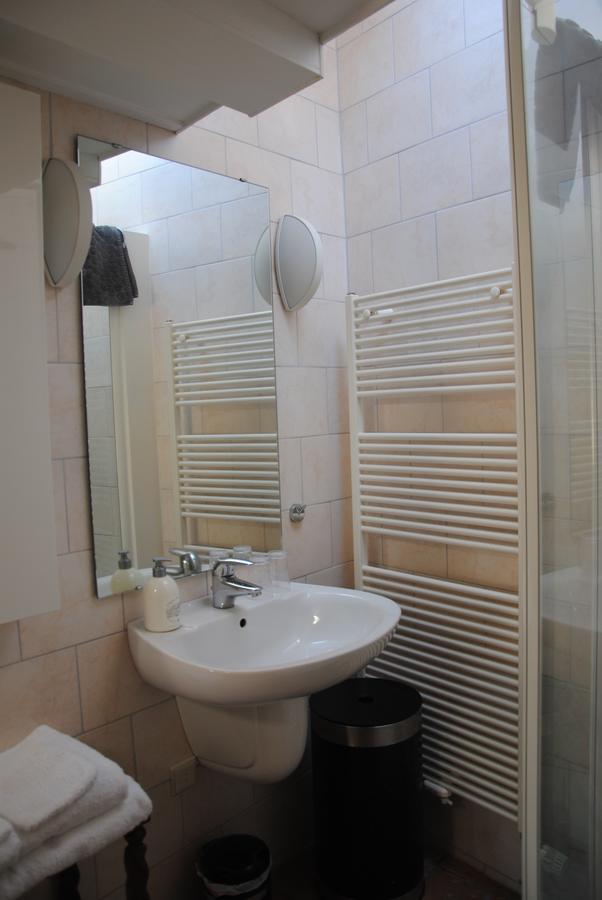 Bed & Breakfast Adrichem En Scherpenseel Middelburg Exterior foto